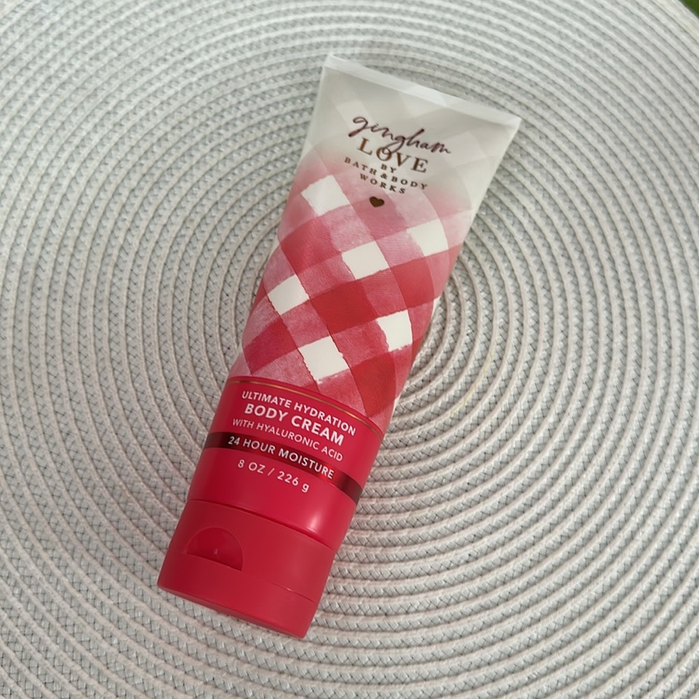 Bath & Body Works Gingham Love Body Cream - Picture 2 of 9